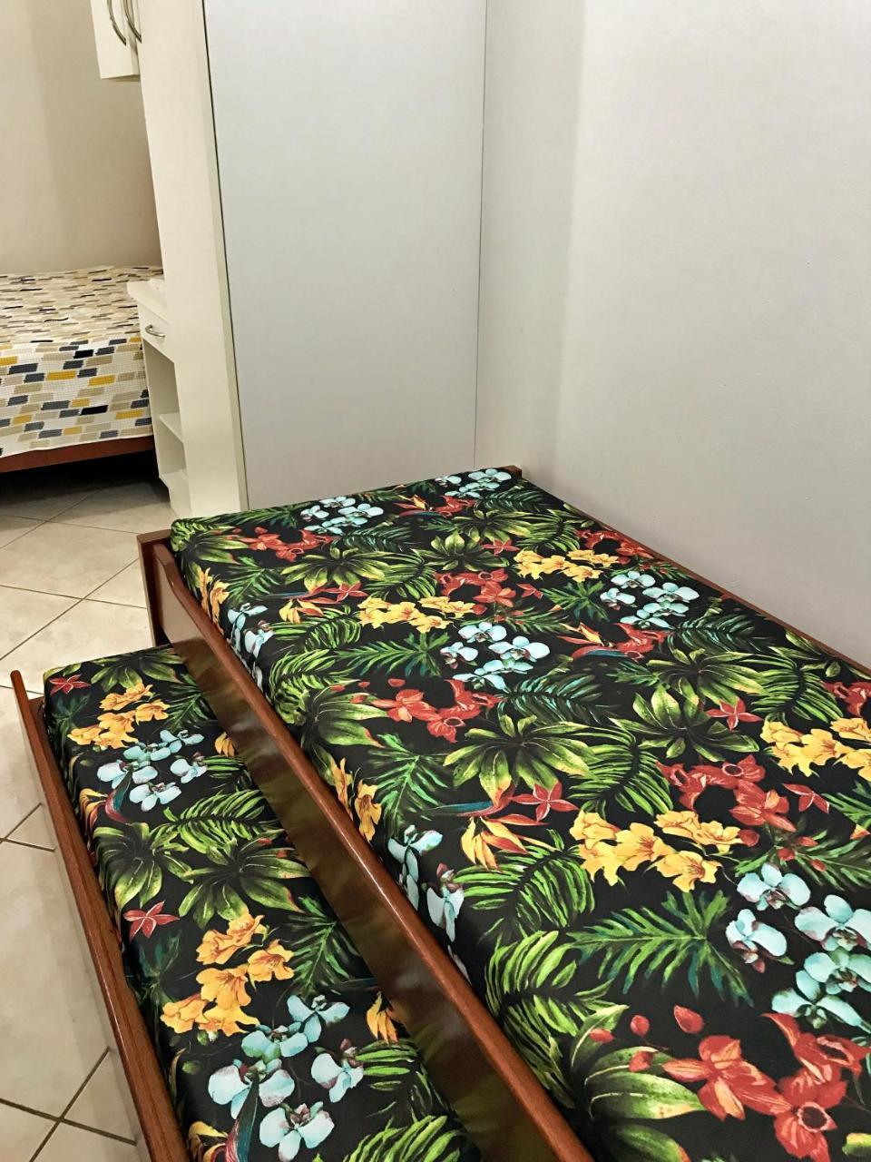 Residencial Caminho Das Pedras - Praia Da Solidao Флорианополис Экстерьер фото